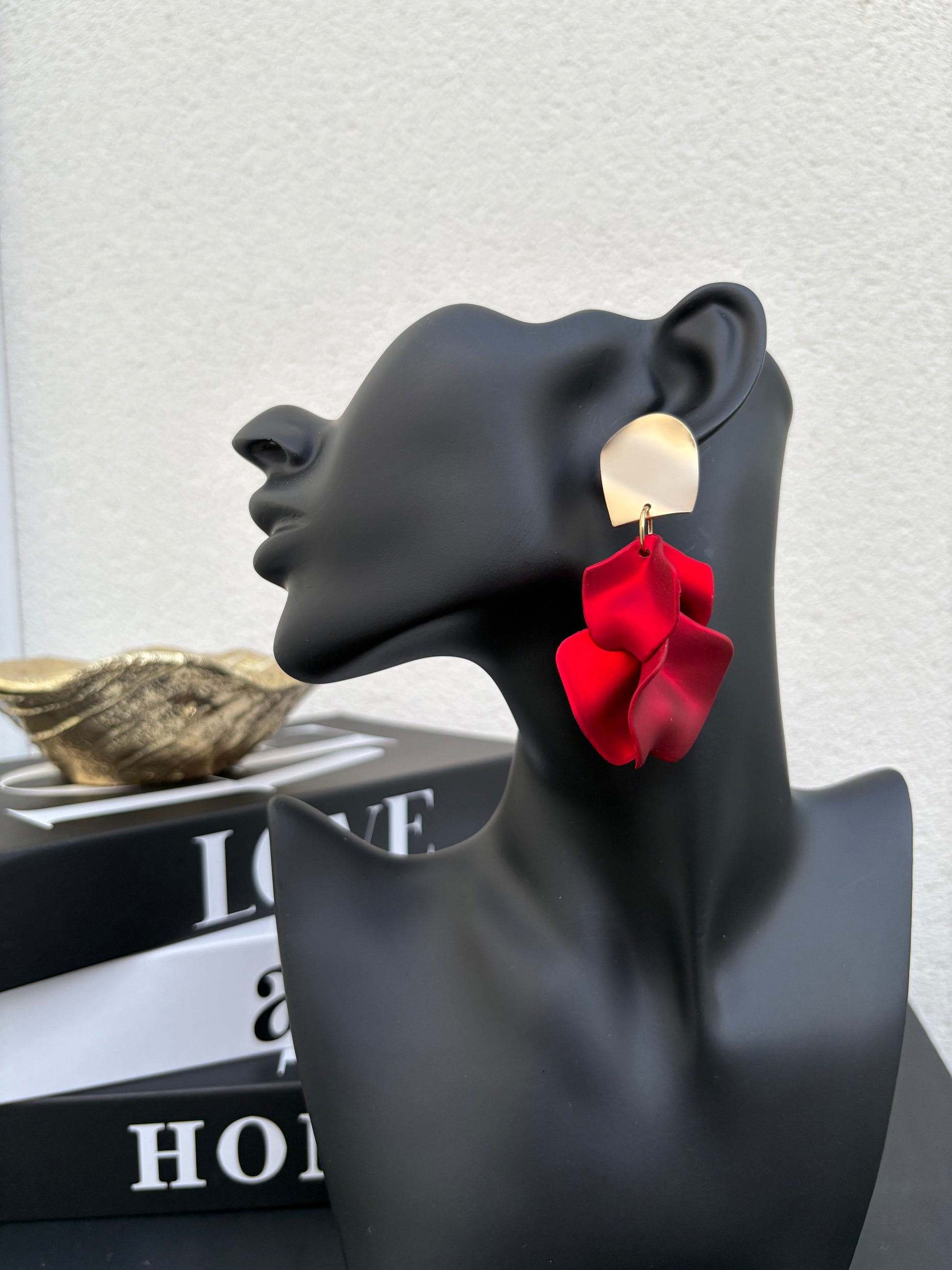 Boucle d’oreille dame velours