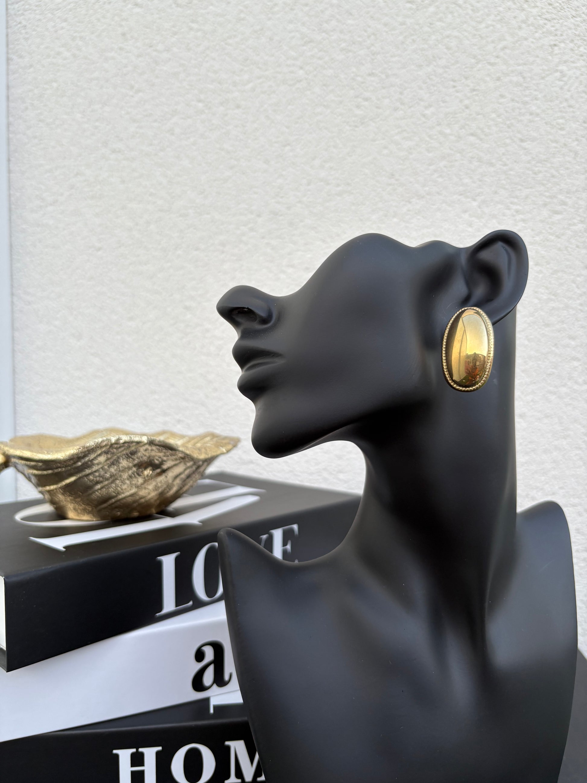 Boucle d’oreille rétro style